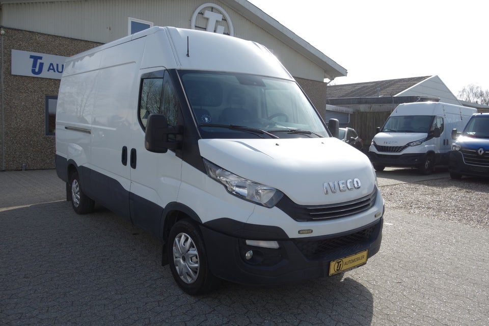 Iveco Daily 2,3 35S16 12m³ Van AG8