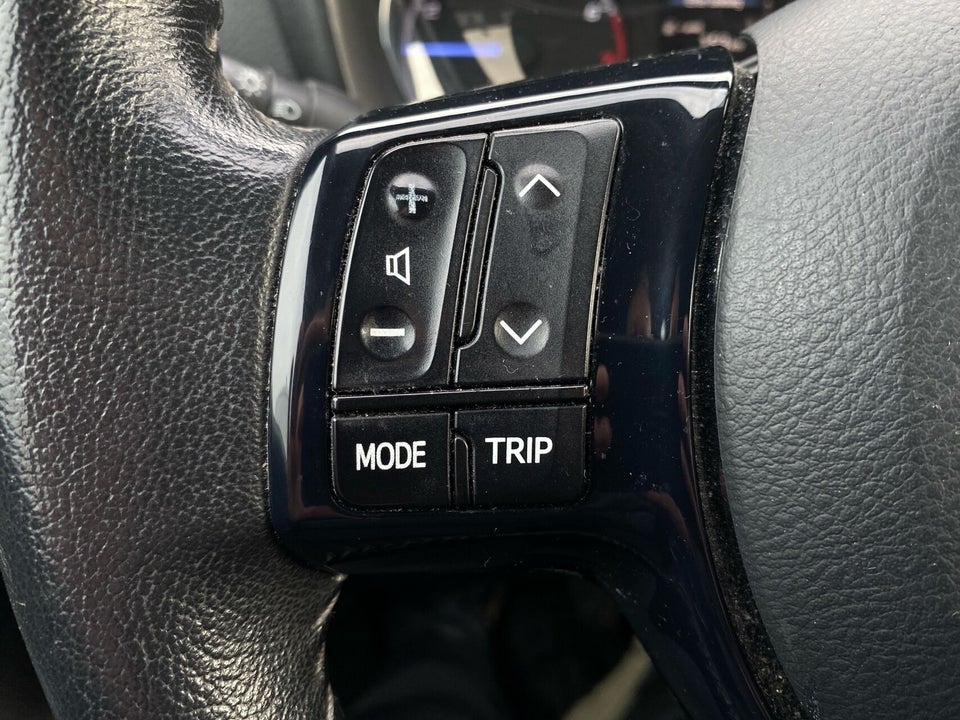 Toyota Yaris 1,5 VVT-i T2 Exclusive 5d