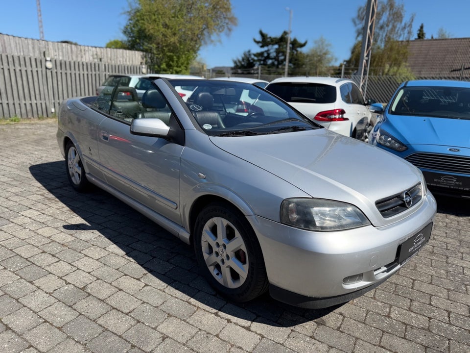 Opel Astra 2,2 16V Cabriolet 2d
