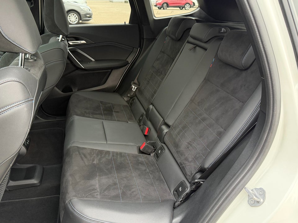 BMW iX1 xDrive30 Fully Charged M-Sport 5d