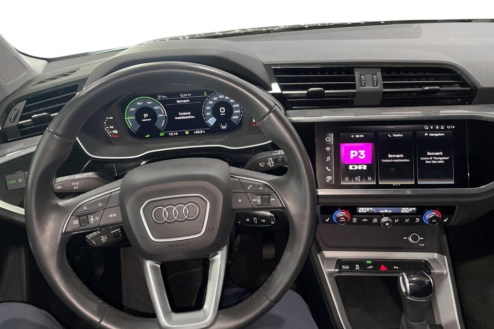 Audi Q3 45 TFSi e Attitude+ S-tr. 5d