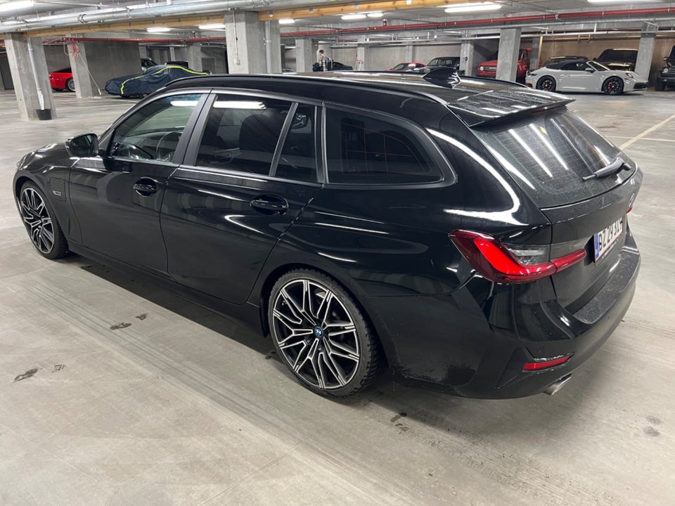 BMW 330e 2,0 Touring xDrive aut. 5d