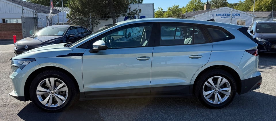Skoda Enyaq 50 iV Loft 5d