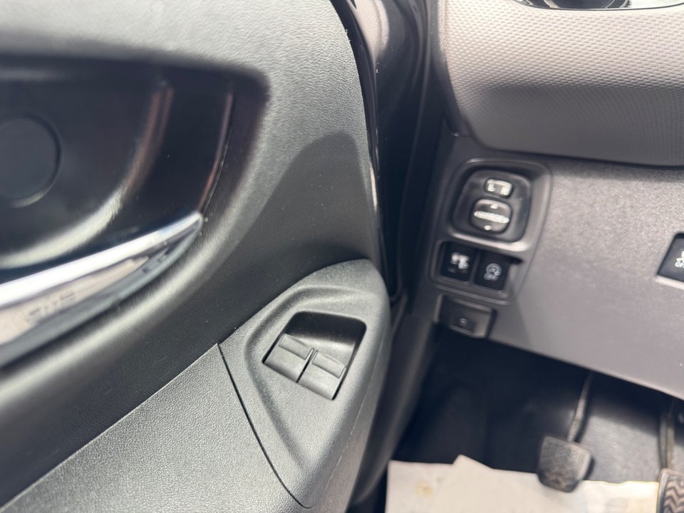 Peugeot 108 1,0 e-VTi 72 Allure+ 5d