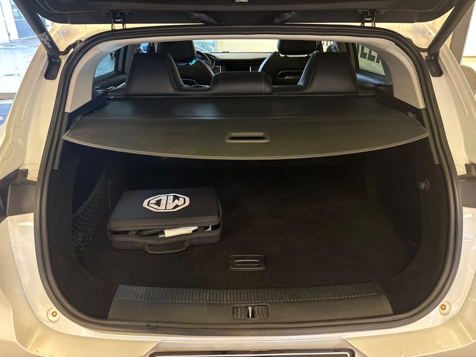 MG Marvel R Luxury 5d