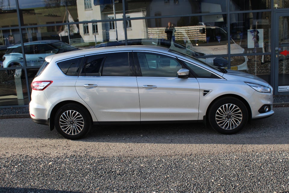 Ford S-MAX 1,5 EcoBoost Titanium 5d