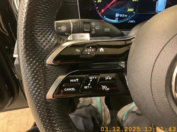 Mercedes E300 e 2,0 AMG Line stc. aut. 5d