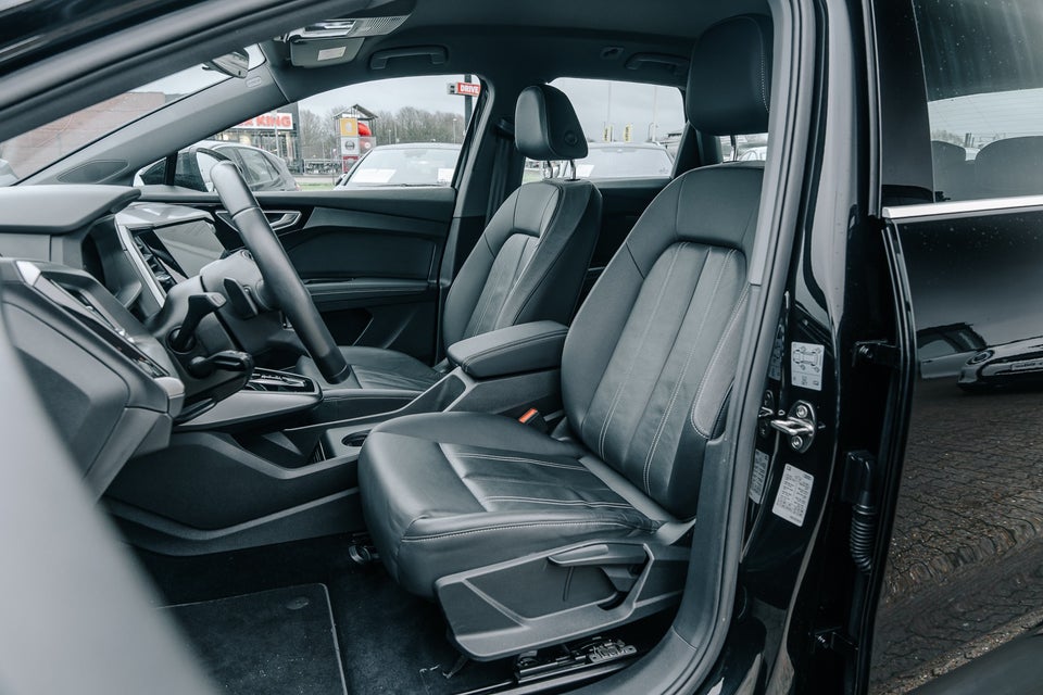 Audi Q4 e-tron 40 Advanced 5d