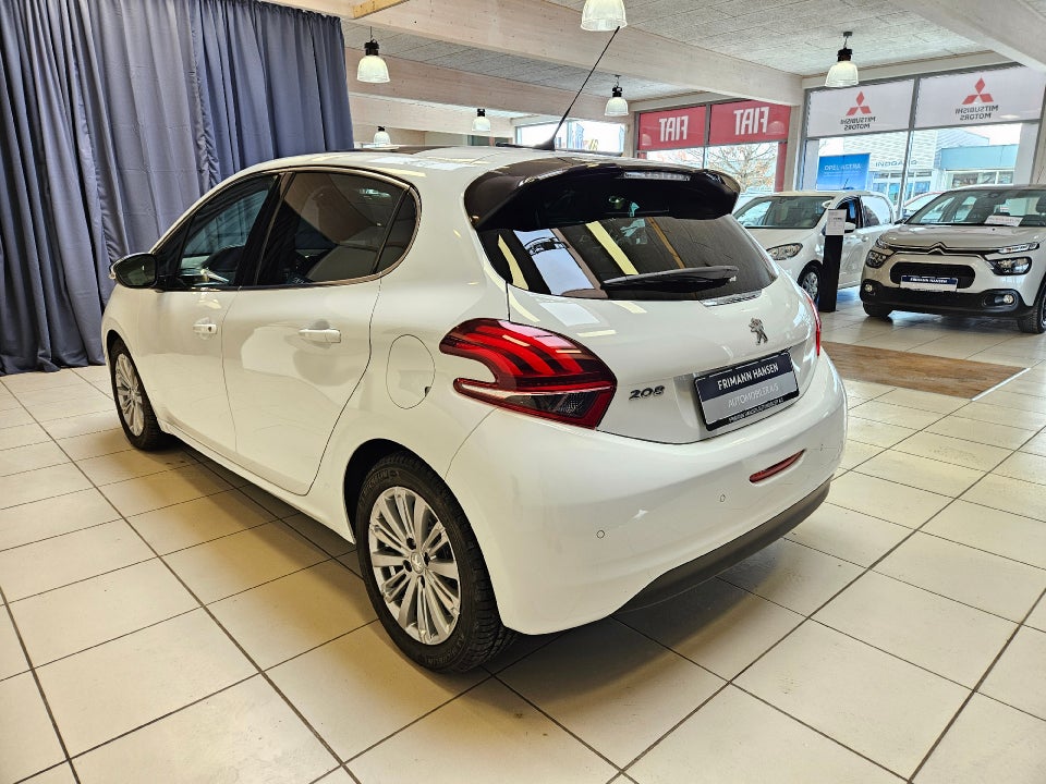 Peugeot 208 1,6 BlueHDi 100 Desire Sky 5d