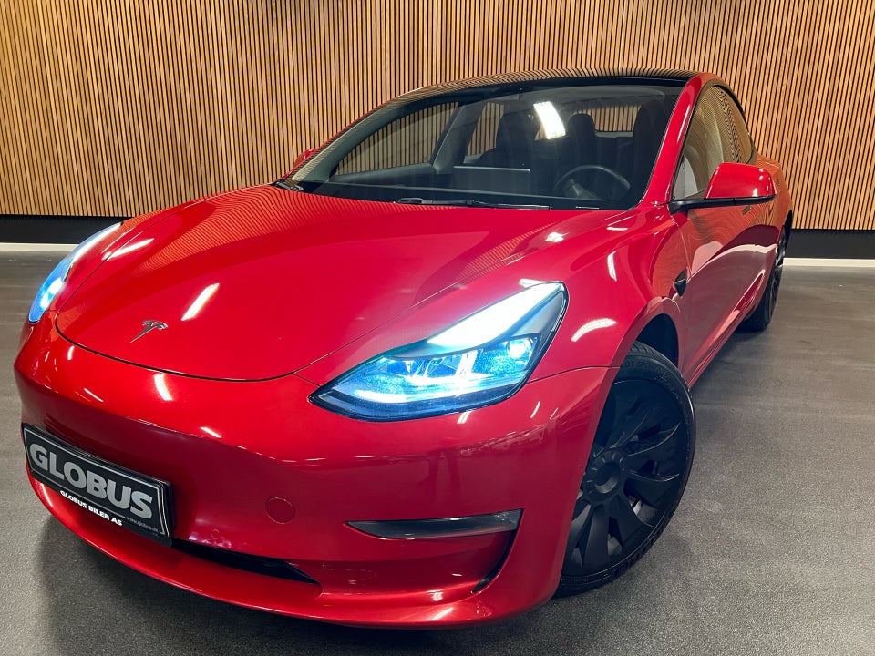 Tesla Model 3 Long Range AWD 4d