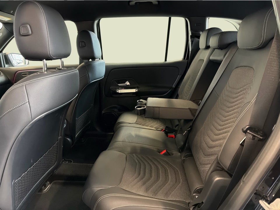 Mercedes EQB250+ Progressive 5d