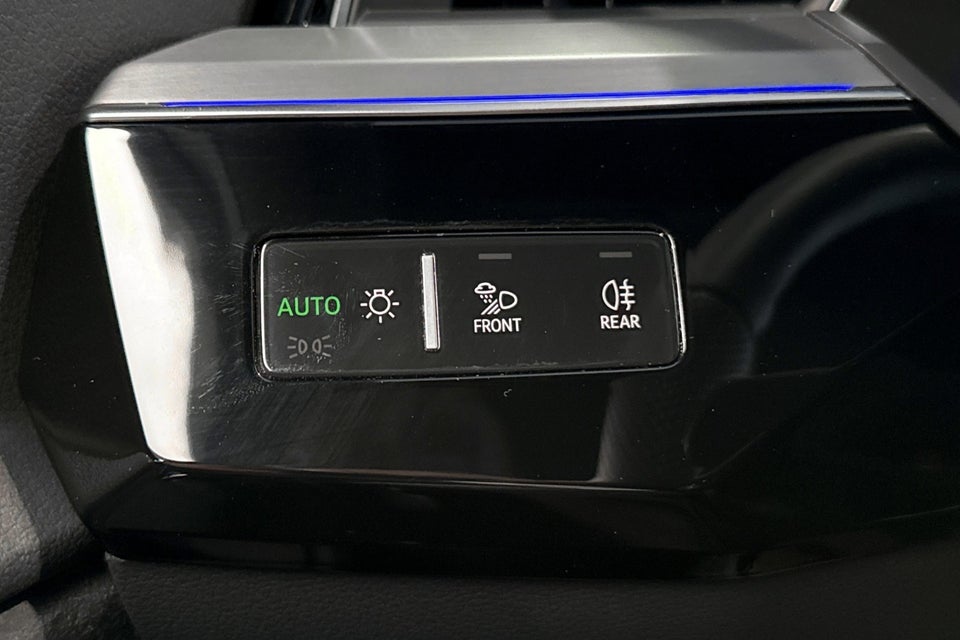 Audi Q8 e-tron 55 S-line quattro 5d