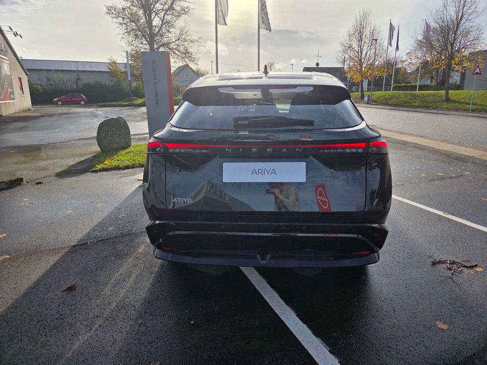 Nissan Ariya 63 Advance 5d