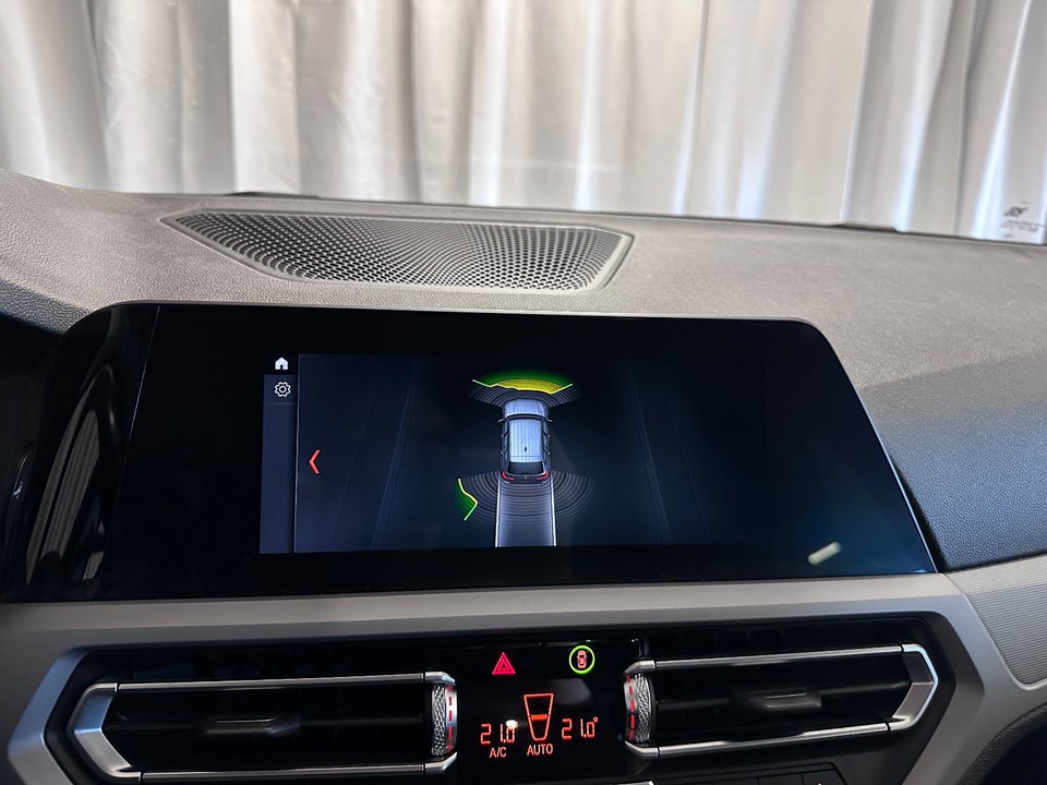 BMW 320d 2,0 Touring Advantage aut. 5d