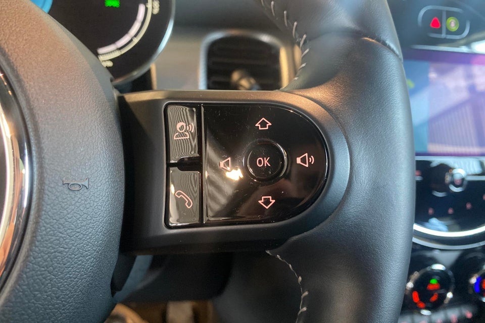 MINI Cooper SE Maximise 3d