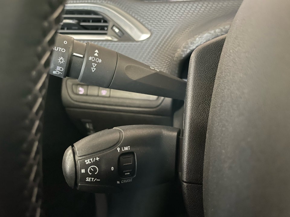 Peugeot 2008 1,2 PureTech 110 Exclusive+ EAT6 5d