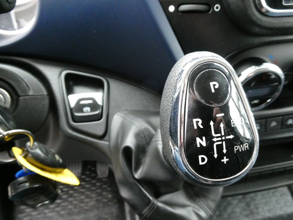 Iveco Daily 2,3 35S16 12m³ Van AG8