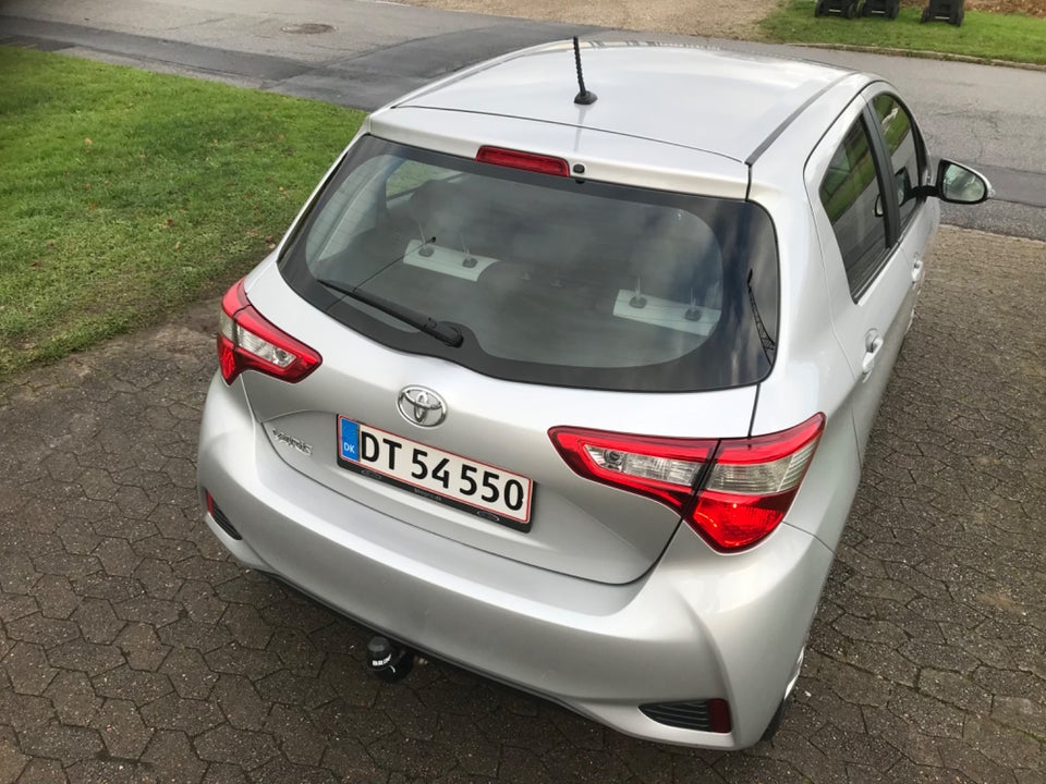Toyota Yaris 1,0 VVT-i T2 5d