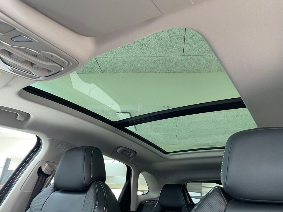 MG Marvel R Luxury 5d