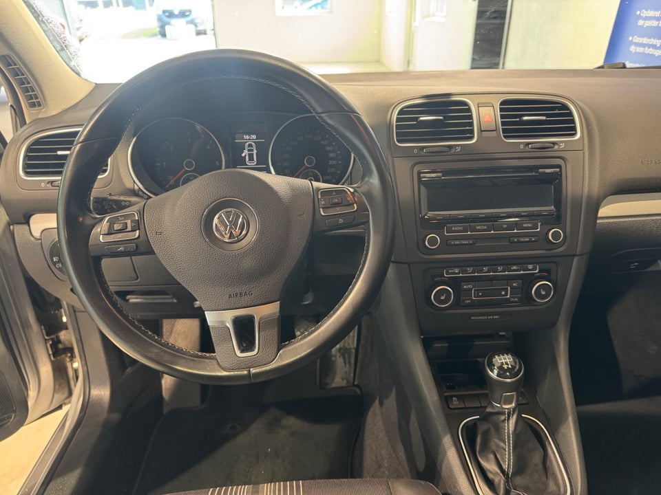 VW Golf VI 1,6 TDi 105 BlueMotion 5d