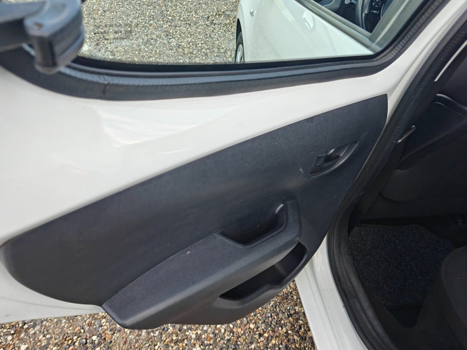 Citroën C1 1,2 PureTech Feel 5d