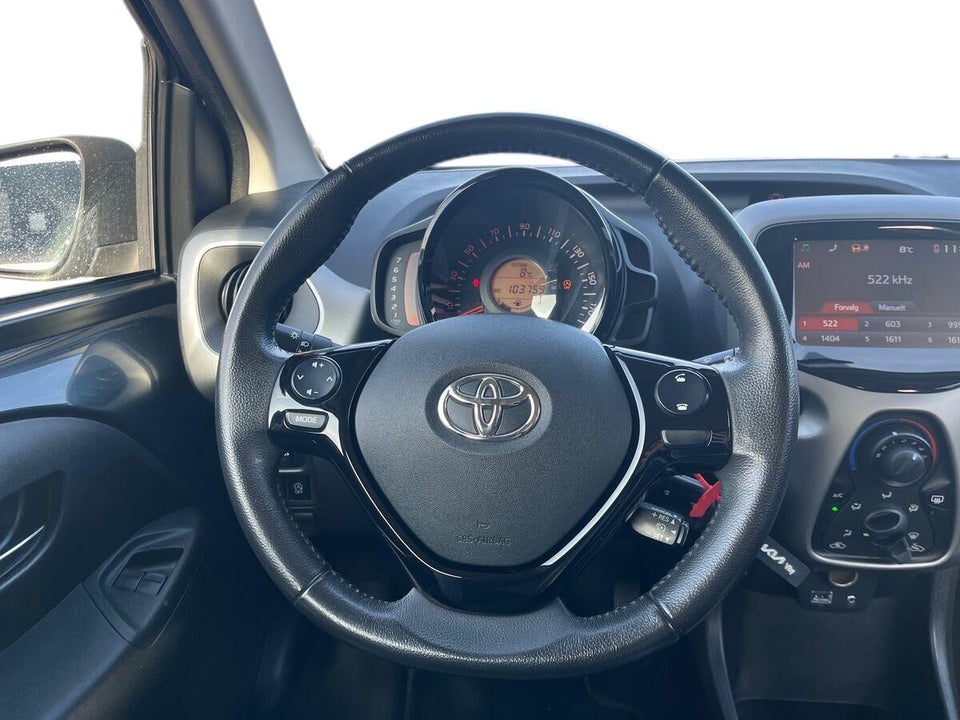 Toyota Aygo 1,0 VVT-i x-sky 5d