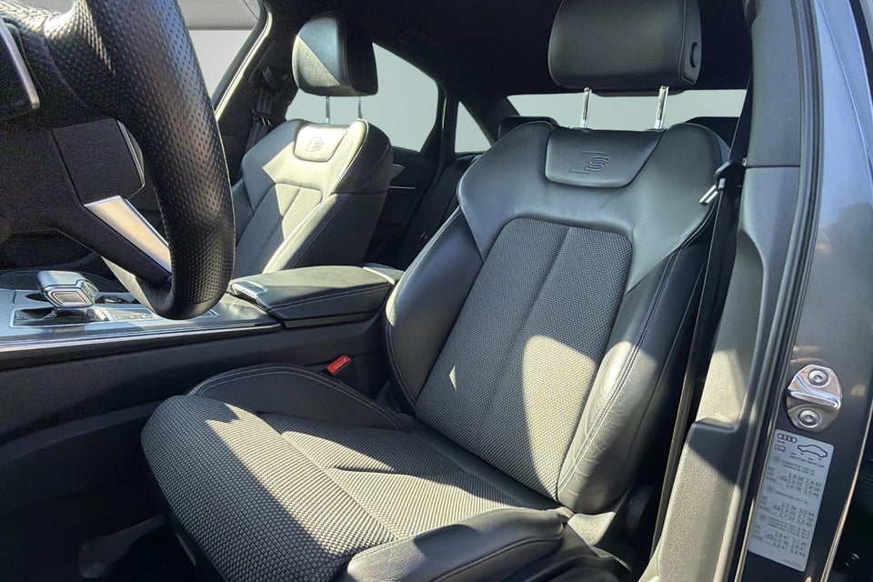 Audi A6 50 TFSi e Sport Prestige quattro S-tr. 4d