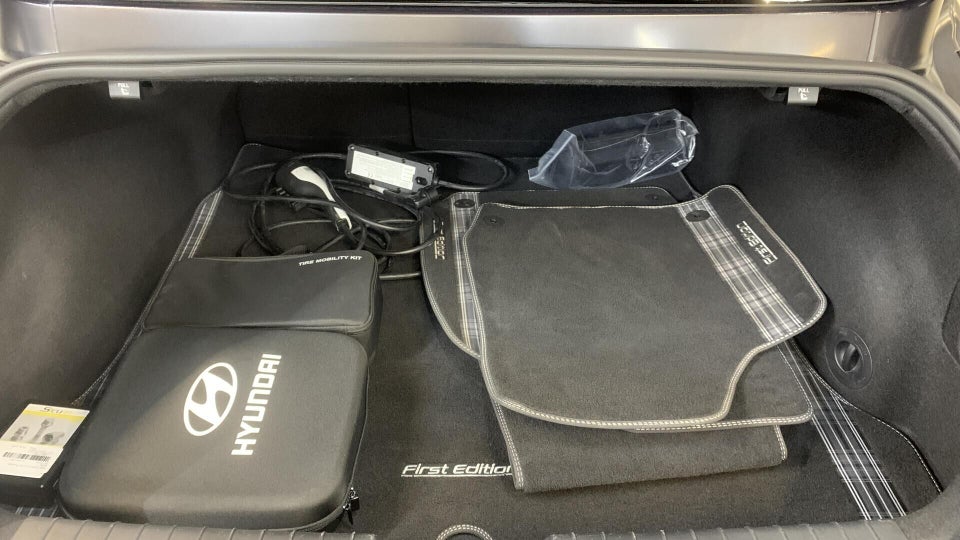 Hyundai Ioniq 6 77 First Edition AWD 4d