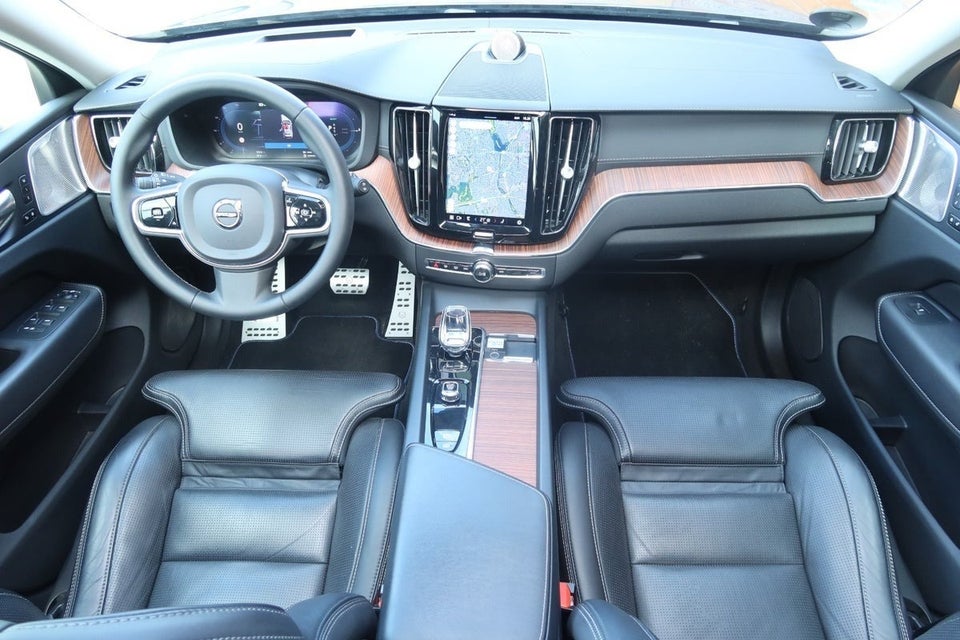 Volvo XC60 2,0 T8 ReCharge Ultimate Dark aut. AWD 5d