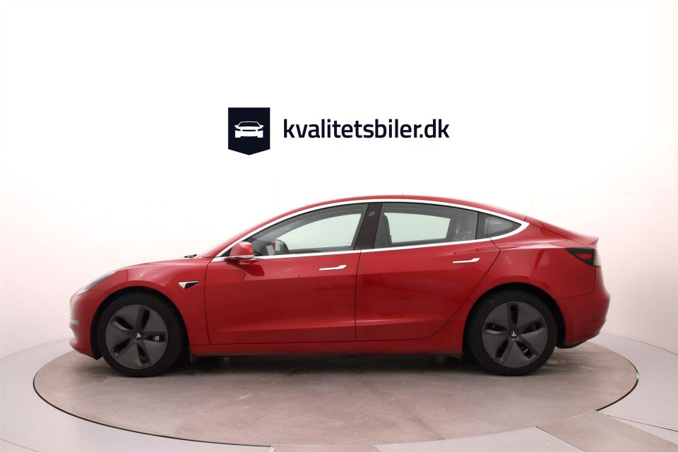Tesla Model 3 Long Range AWD 4d