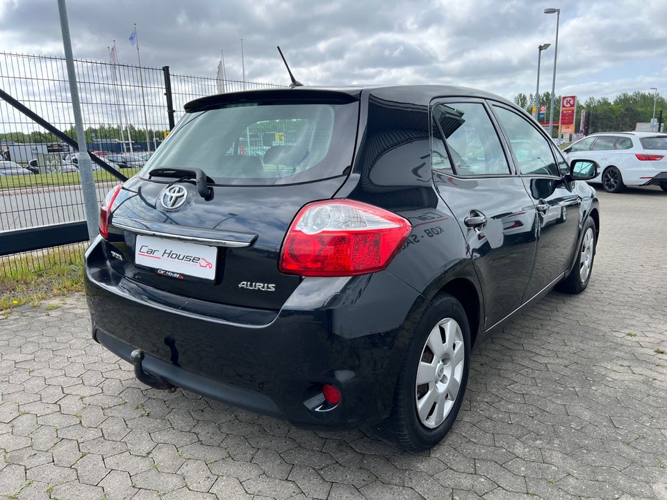 Toyota Auris 1,6 T2 5d