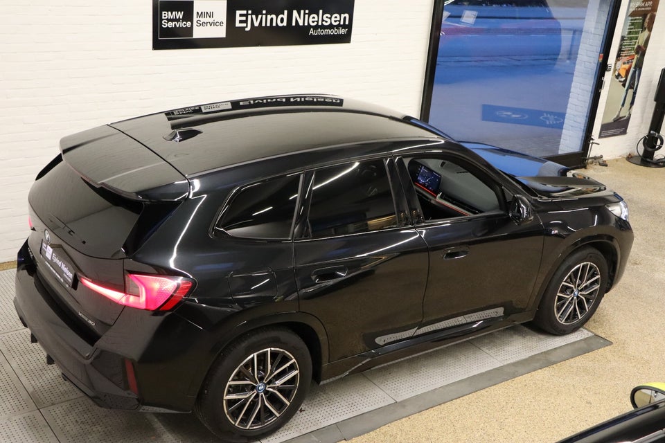 BMW iX1 xDrive30 M-Sport Premium 5d