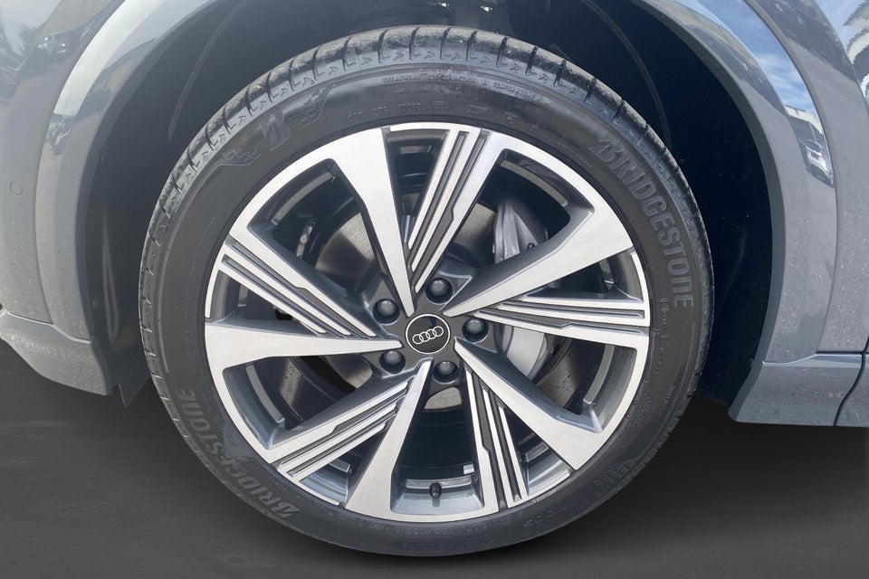 Audi Q6 e-tron Ultra 5d