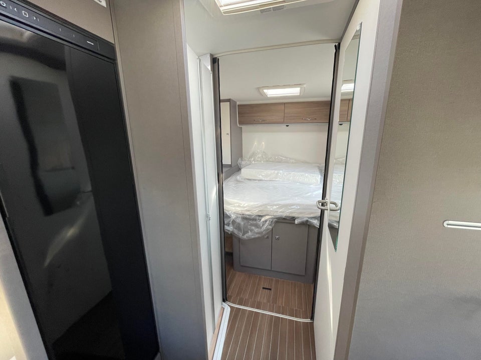 Etrusco T 7.3 QCF 2,0 aut. 4d