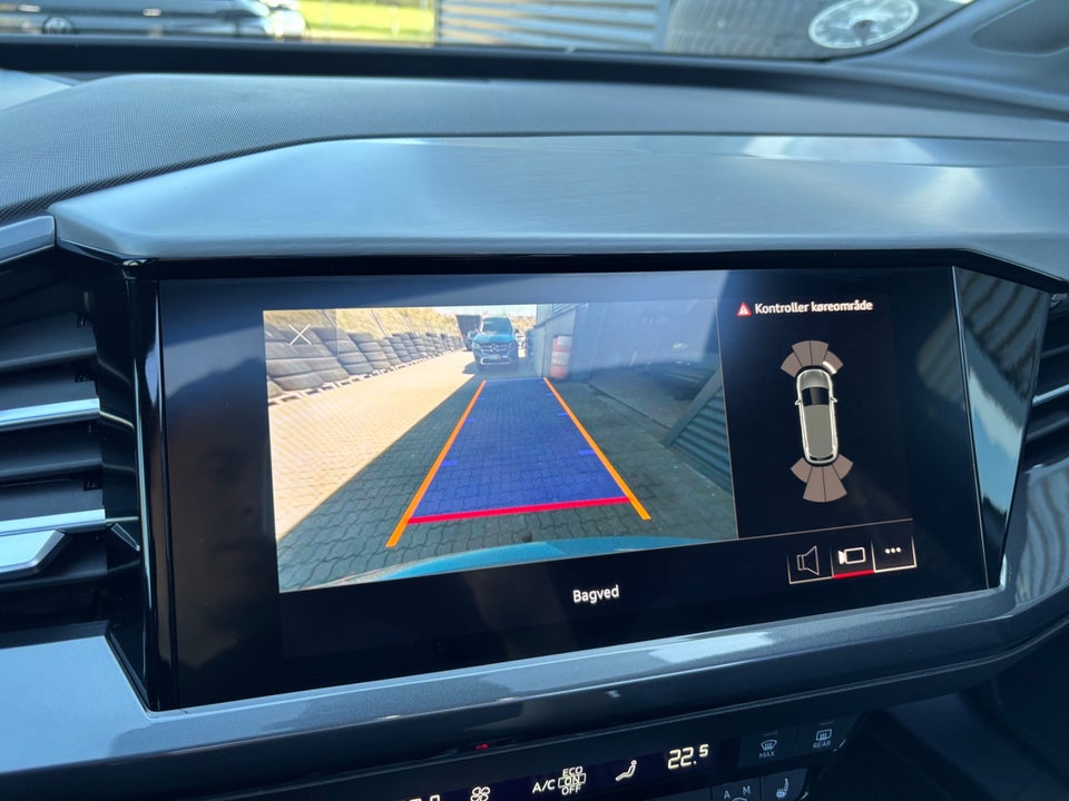 Audi Q4 e-tron 50 S-line quattro 5d