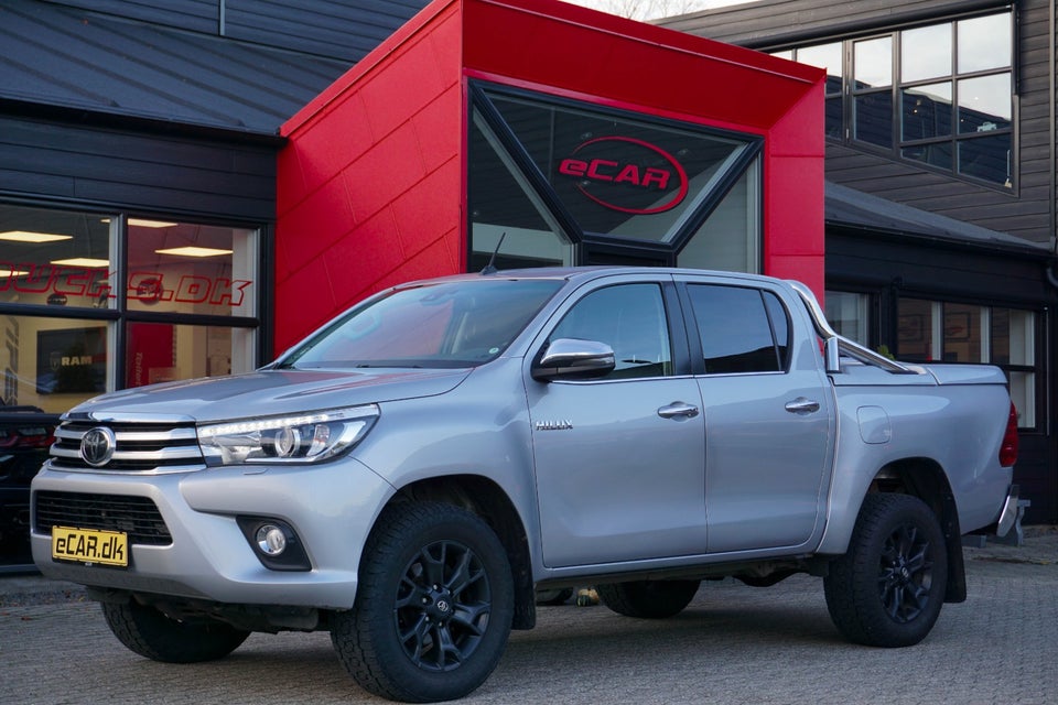 Toyota HiLux 2,4 D-4D 150 T4 Db.Kab aut. 4x4 4d