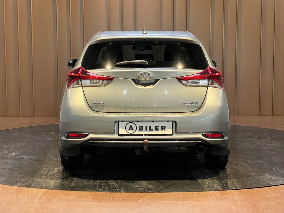 Toyota Auris 1,2 T T2 Style 5d