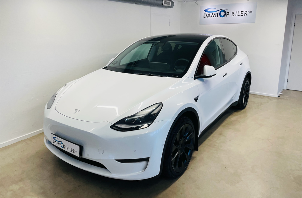 Tesla Model Y Long Range AWD 5d