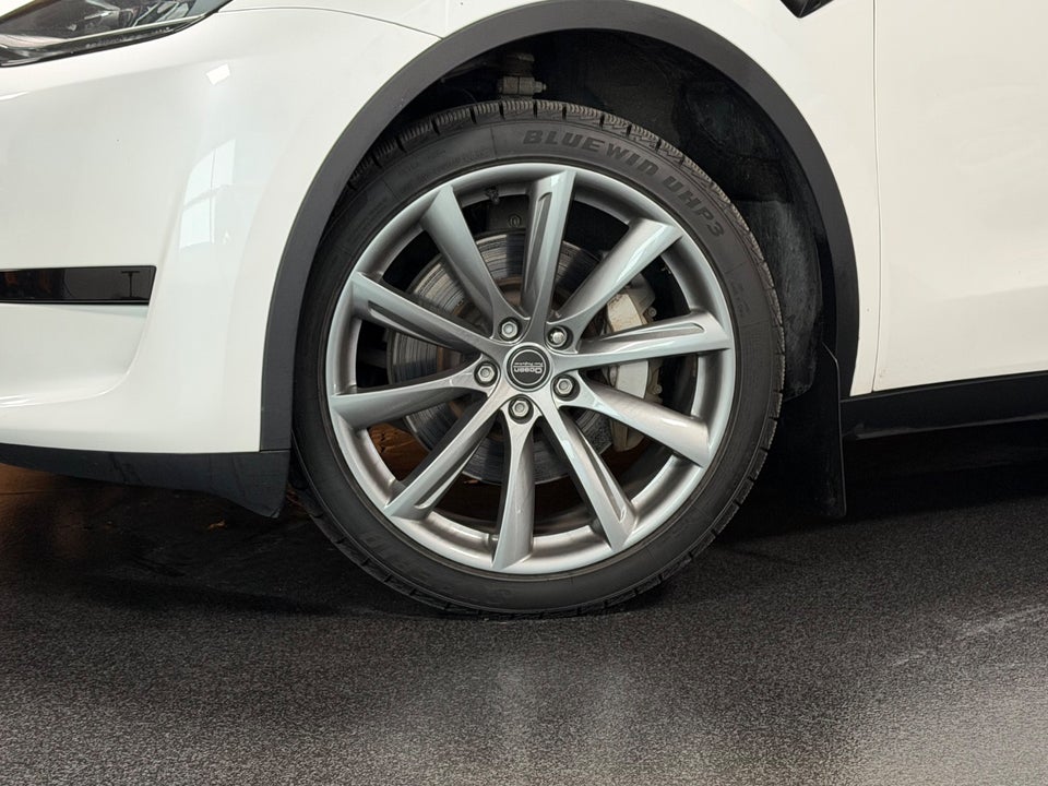 Tesla Model Y Long Range RWD 5d