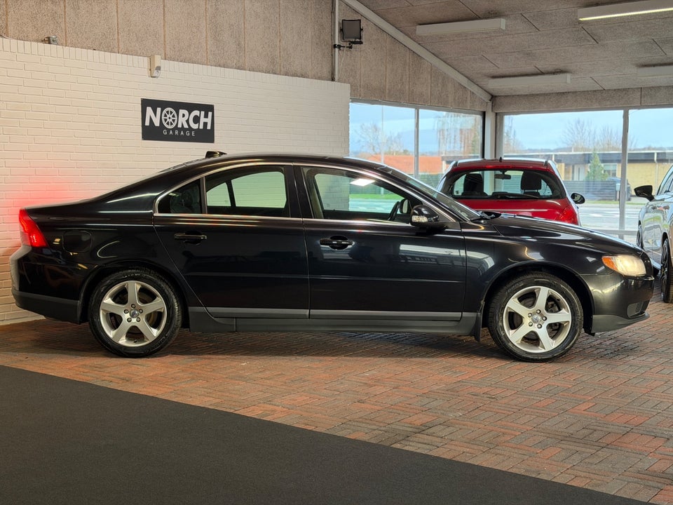 Volvo S80 2,5 T 4d