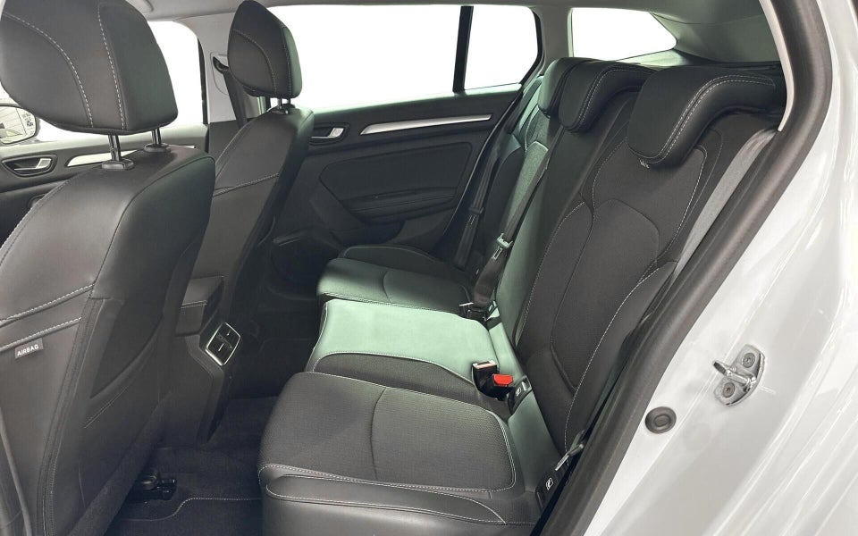 Renault Megane IV 1,6 E-Tech Zen Sport Tourer 5d