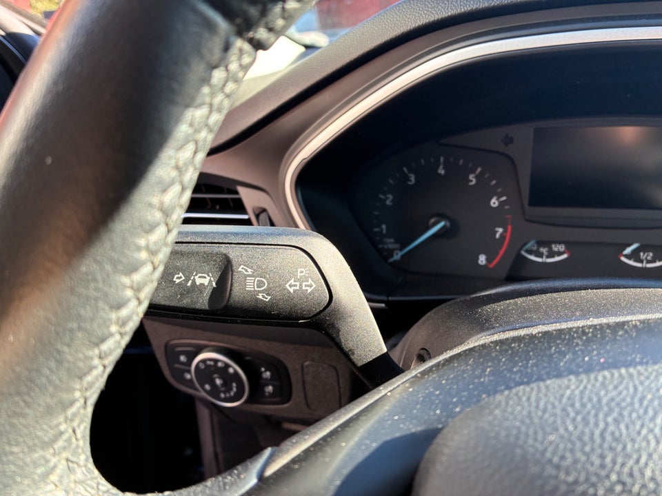 Ford Focus 1,0 EcoBoost Trend Edition 5d