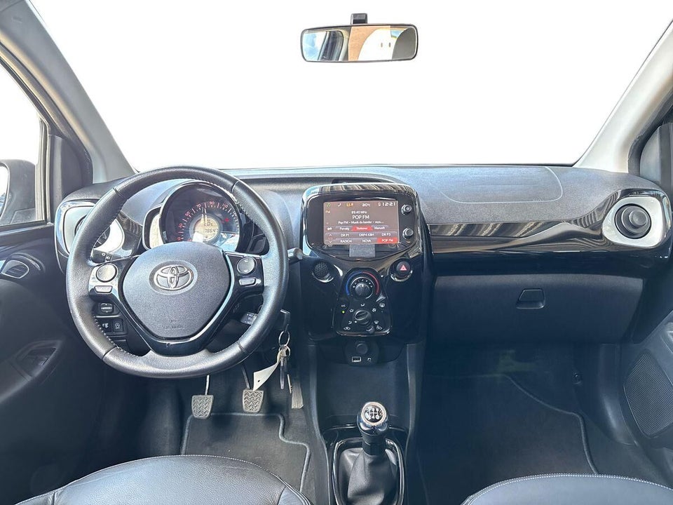 Toyota Aygo 1,0 VVT-i x-cellence 5d