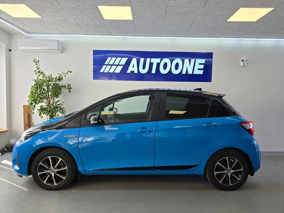 Toyota Yaris 1,5 Hybrid H3 Limited e-CVT 5d