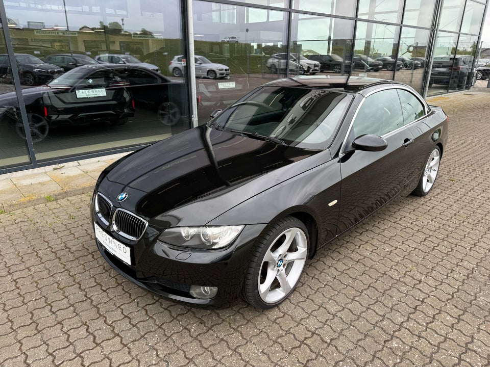 BMW 320i 2,0 Cabriolet 2d