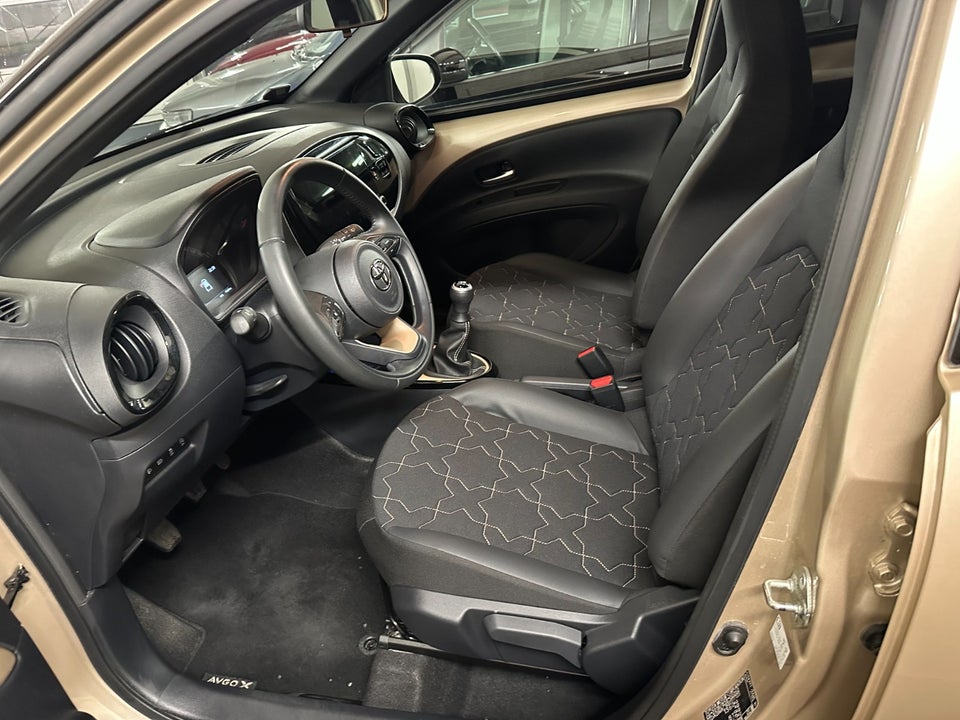 Toyota Aygo X 1,0 Envy 5d