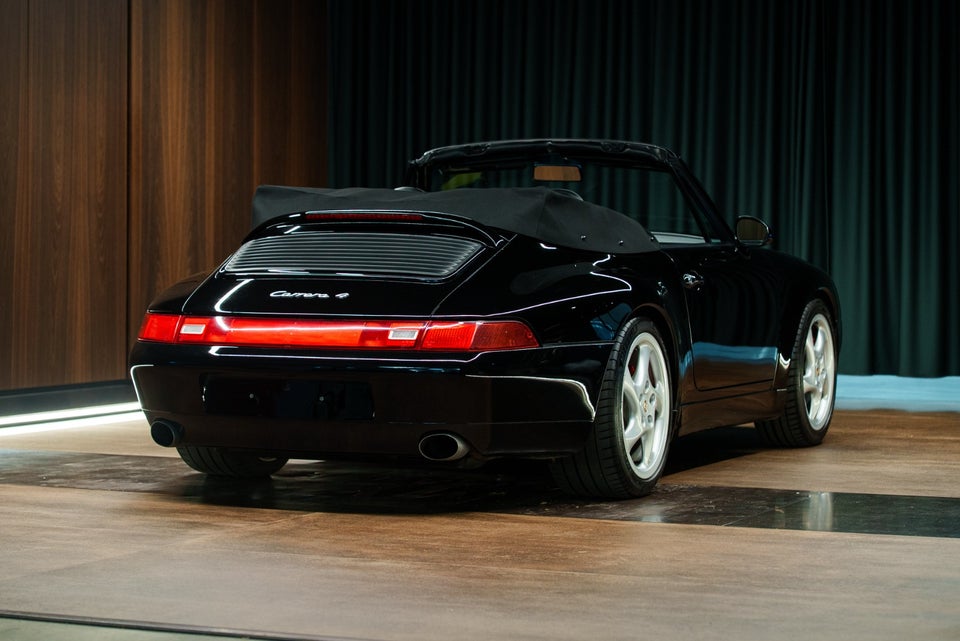 Porsche 911 Carrera 4 3,6 Cabriolet 2d