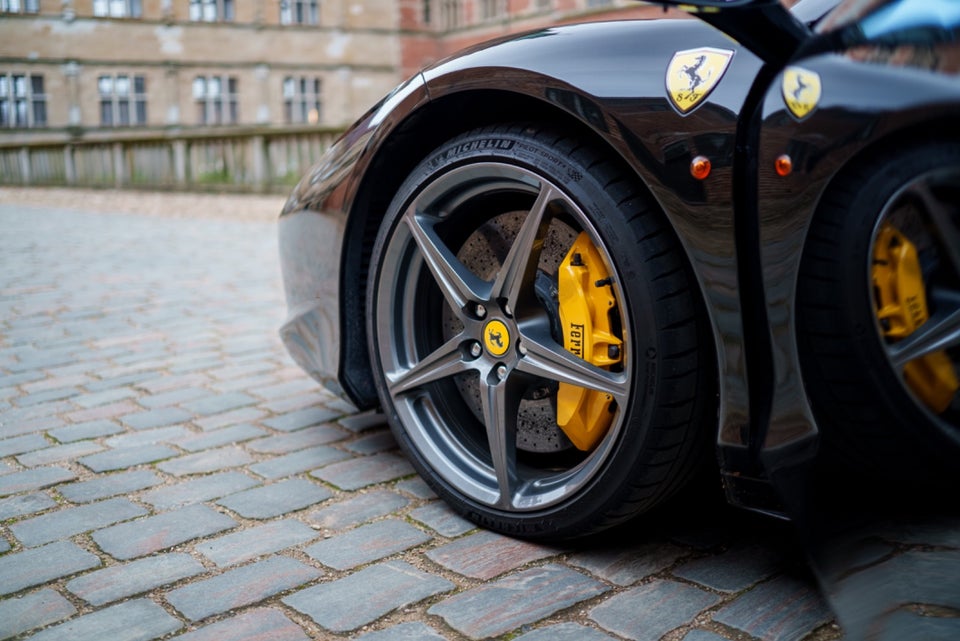 Ferrari 458 4,5 Spider DCT 2d