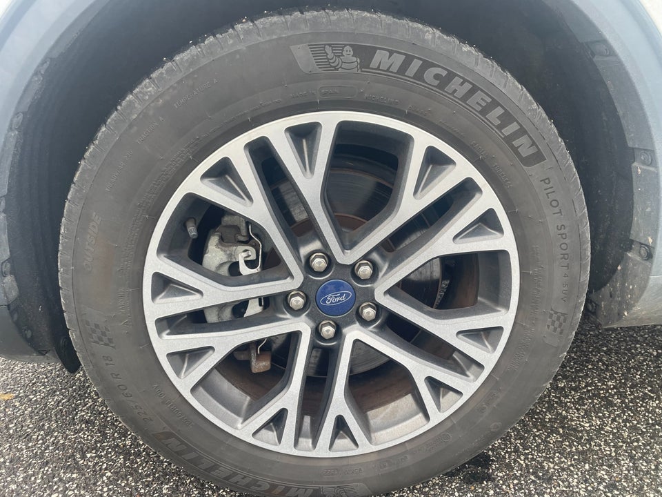 Ford Kuga 2,5 PHEV Titanium X CVT 5d