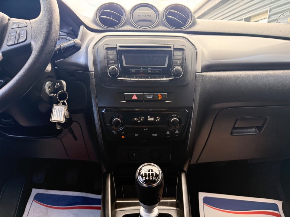 Suzuki Vitara 1,4 mHybrid Active 5d